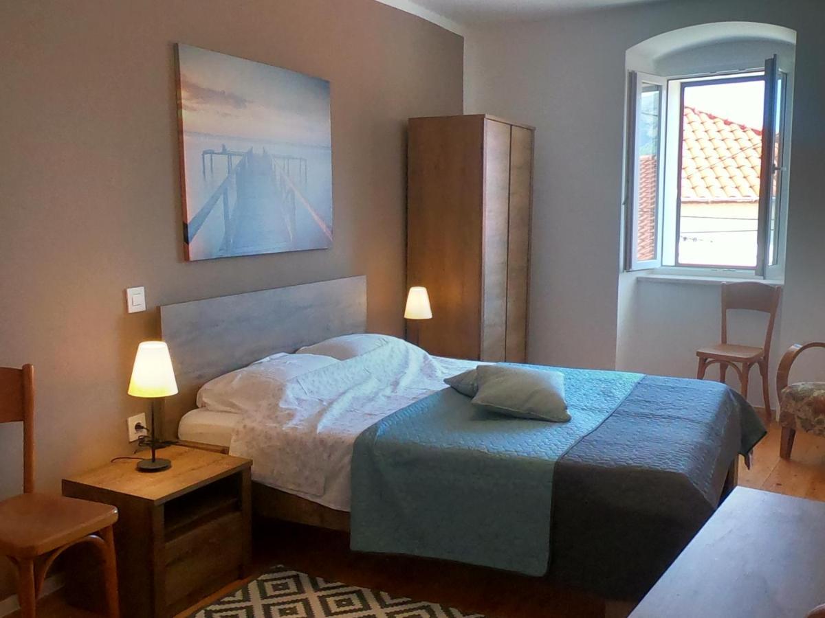 Apartment Dinka Baška Buitenkant foto