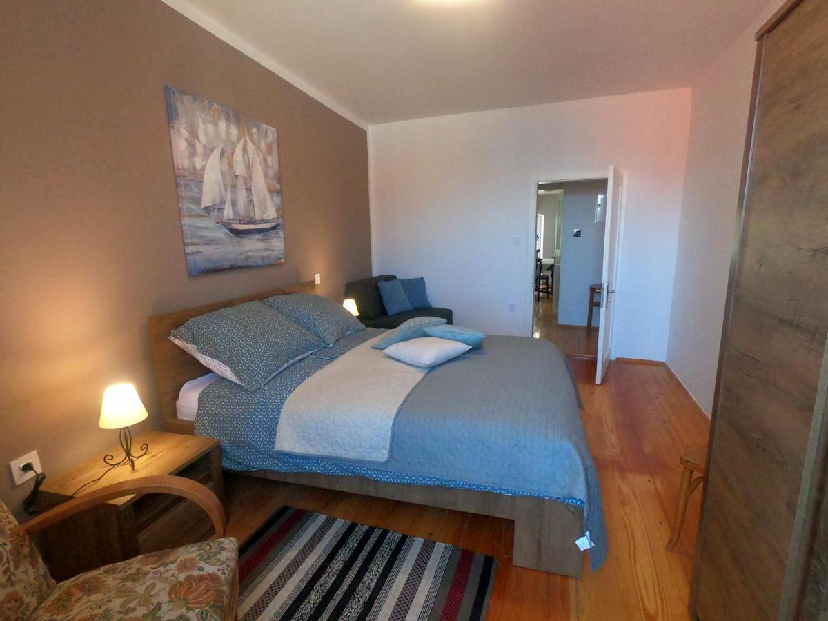 Apartment Dinka Baška Buitenkant foto