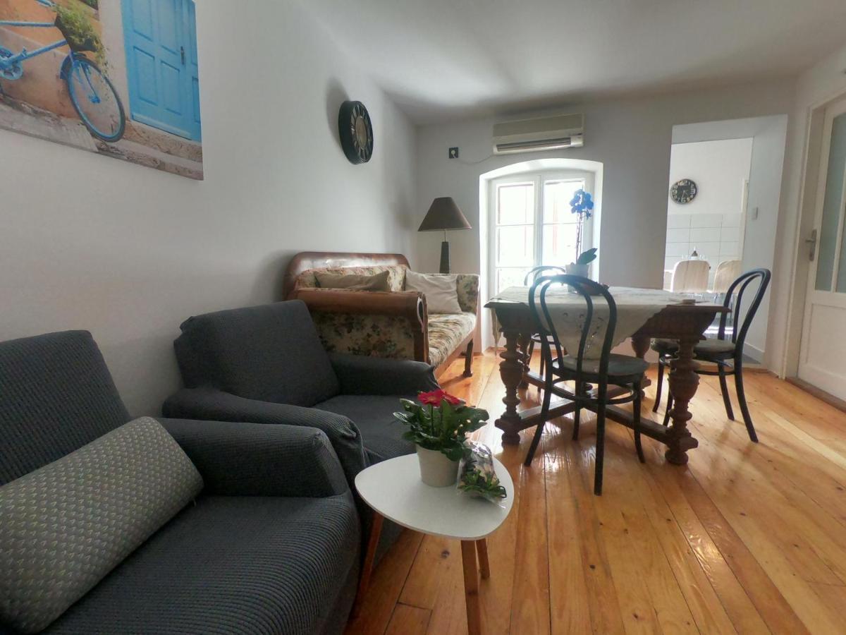 Apartment Dinka Baška Buitenkant foto